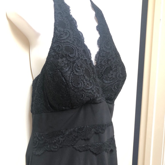 New BETSY & ADAM $179 Black Halter Dress - Picture 2 of 6